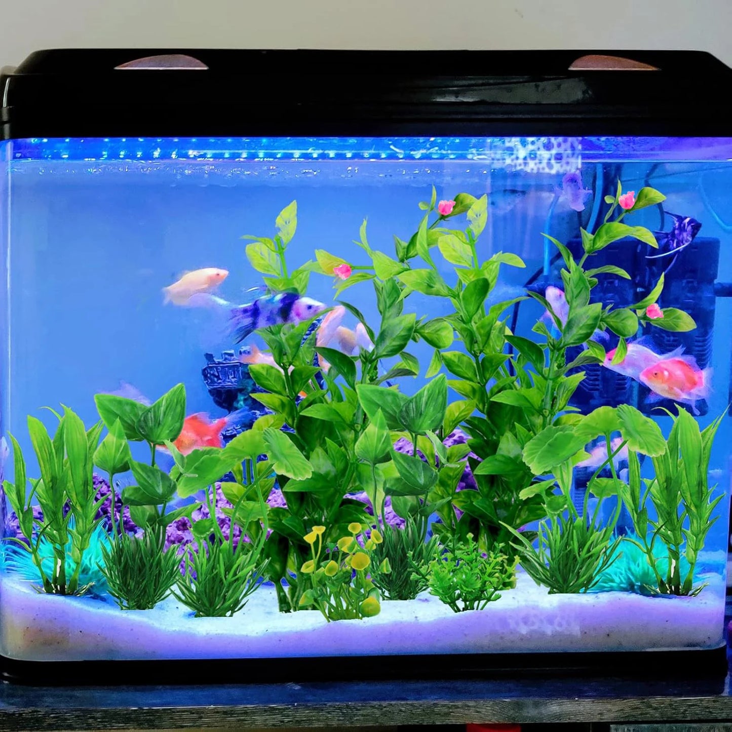 Transform Your Aquarium with 10 Pcs of Lush Green Artificial Plants - Perfect Decorations for Fish Tanks