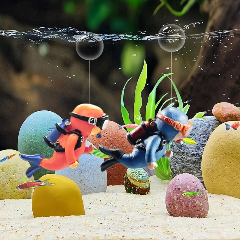 Fish Tank Decoration Resin Landscaping Small Ornaments Mini Diver Glow Aquarium Decor Floating Ball Aquarium Accessories