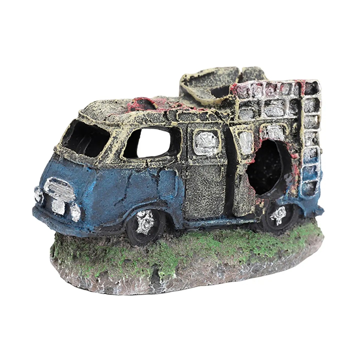Transform Your Aquarium with Our Realistic Resin Car Wreck Decoration - Perfect Hideout for Fish and Aquatic Pets!